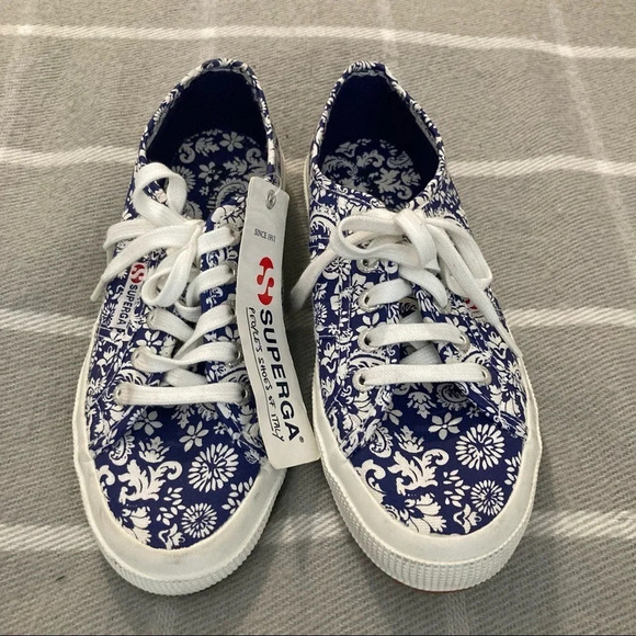 SUPERGA Sz 6.5  Arabesque Navy Lace Up Sneaker NWT - Picture 3 of 11